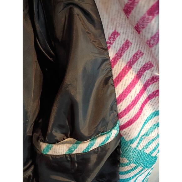 Vlitvba Button Up Coat Red And Blue Pattern Pockets Women's Sz XL Boho Preppy - Picture 9 of 9